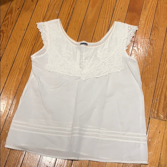 Ladies top - Picture 1 of 4